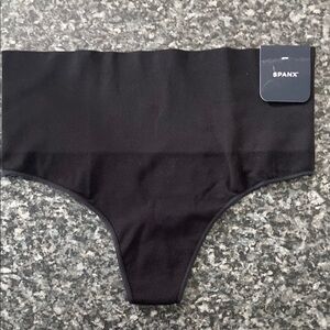 Spanx size L - NWT